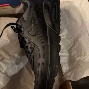Nike AIR MAX 90 (GS) youth shoes NEW IN BOX SIZE 6Y